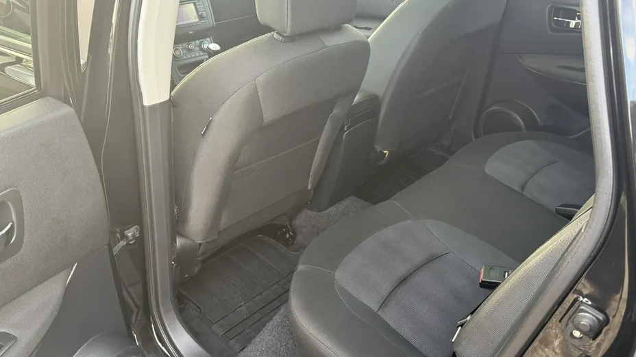 NISSAN Qashqai -