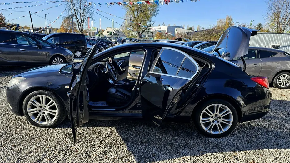 OPEL Insignia -