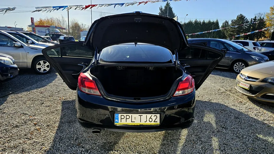 OPEL Insignia -