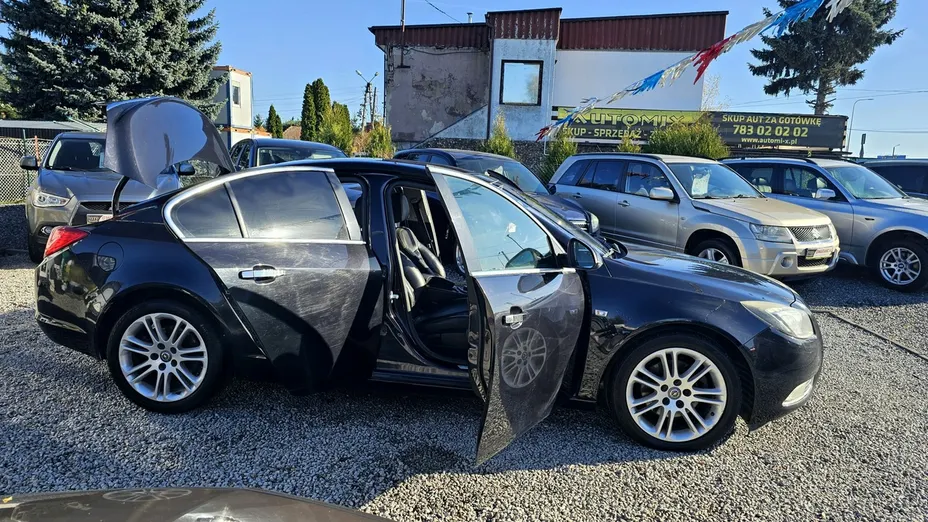 OPEL Insignia -