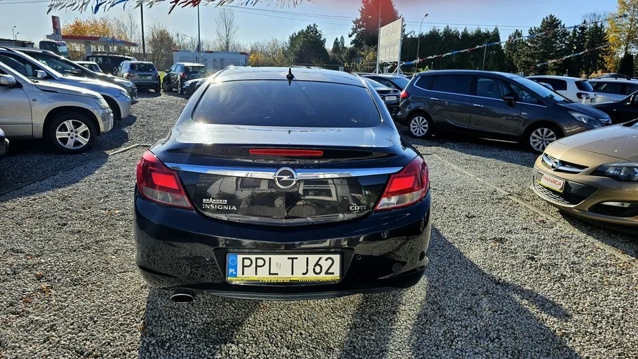 OPEL Insignia -