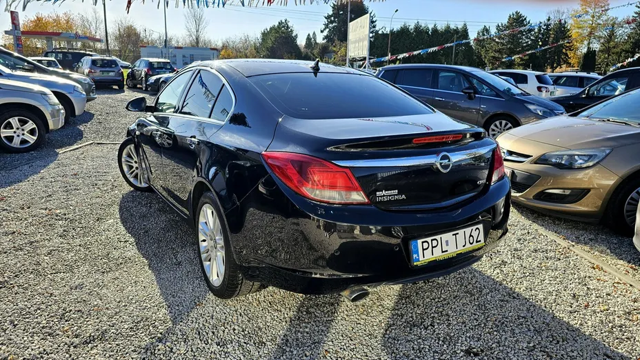 OPEL Insignia -