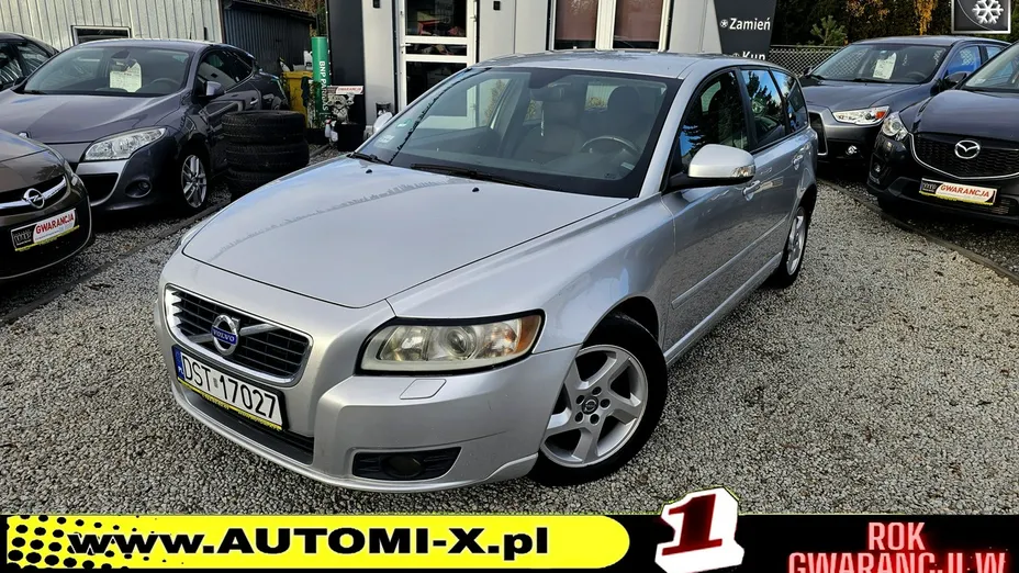 VOLVO V50 -