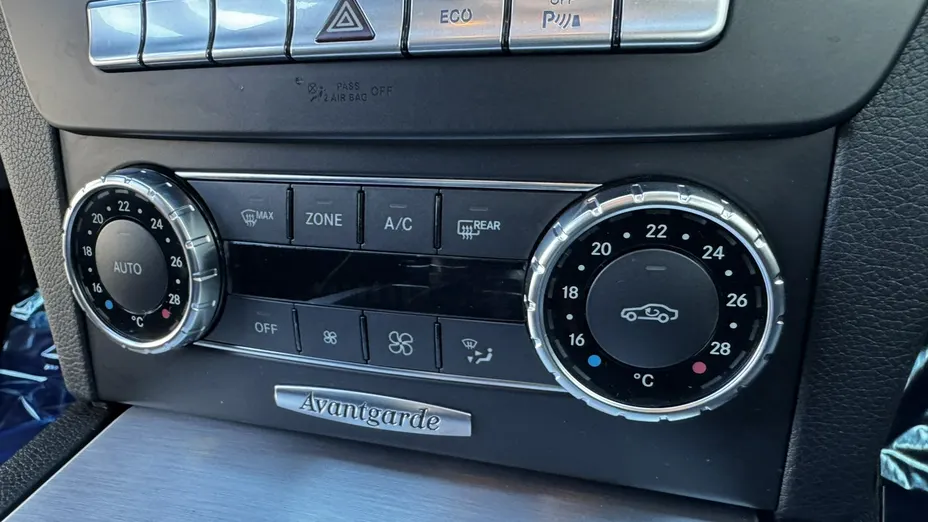 MERCEDES-BENZ C Klasa -