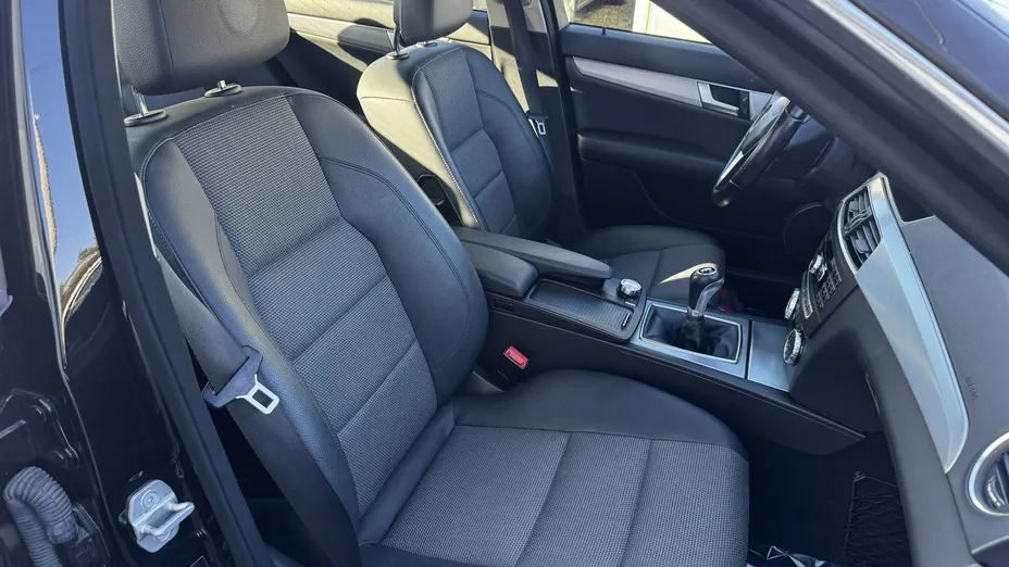 MERCEDES-BENZ C Klasa -