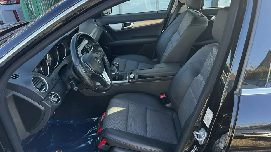 MERCEDES-BENZ C Klasa -
