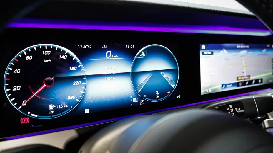 MERCEDES-BENZ E Klasa -