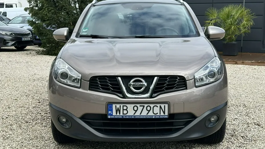 NISSAN Qashqai -