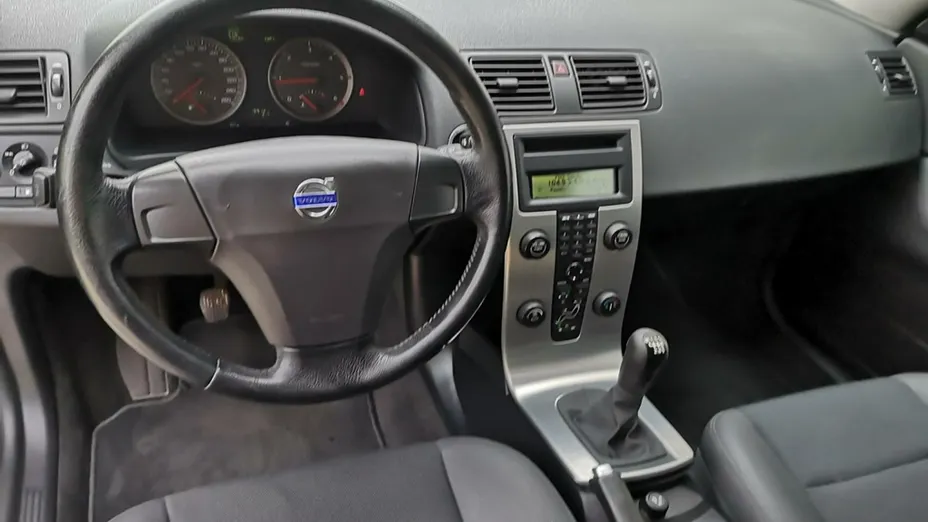 VOLVO C30 -