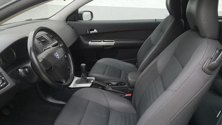VOLVO C30 -
