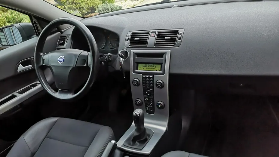 VOLVO C30 -