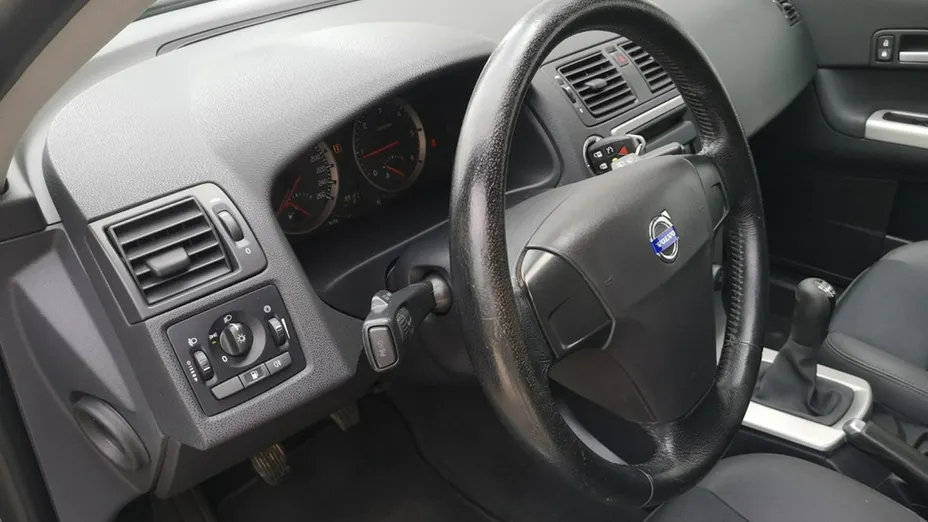VOLVO C30 -