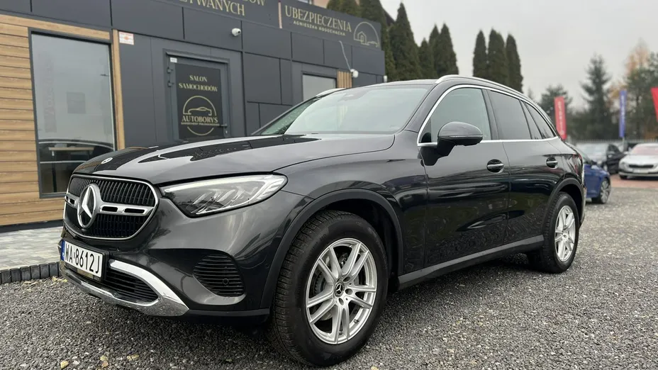 MERCEDES-BENZ GLC -