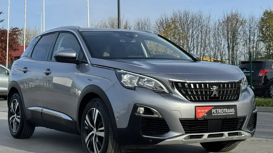 PEUGEOT 3008 -