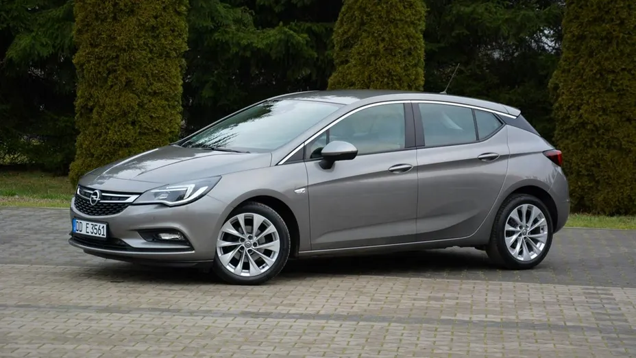 OPEL Astra -