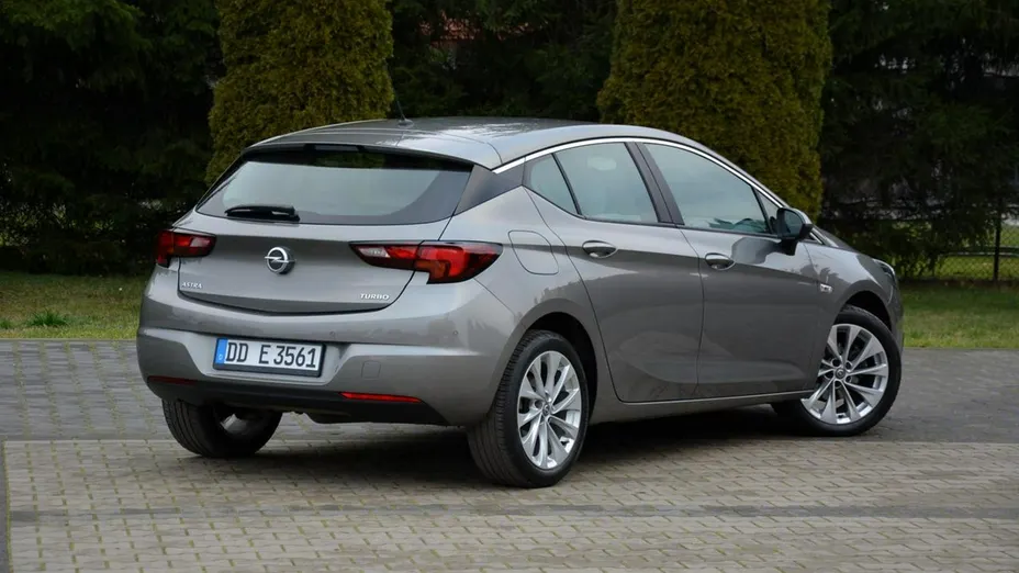 OPEL Astra -