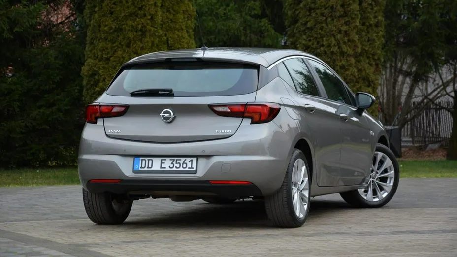 OPEL Astra -