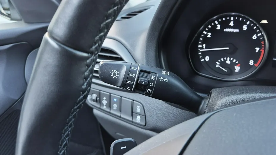 HYUNDAI i30 -