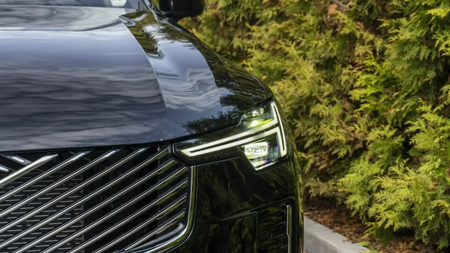 VOLVO XC90 -