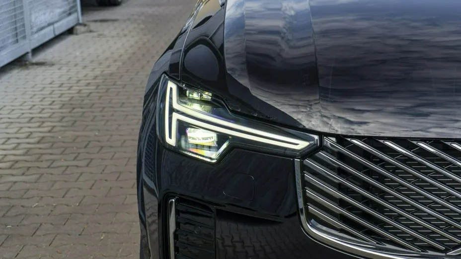 VOLVO XC90 -