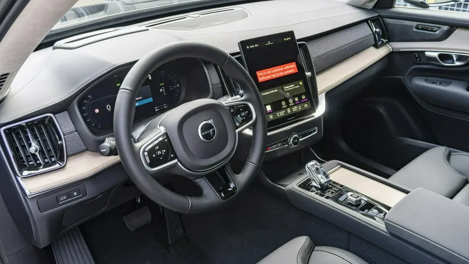 VOLVO XC90 -