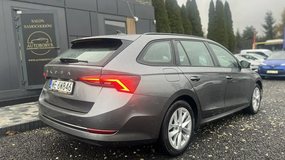 SKODA Octavia -