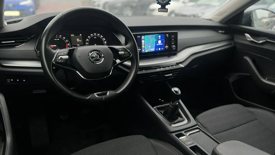 SKODA Octavia -