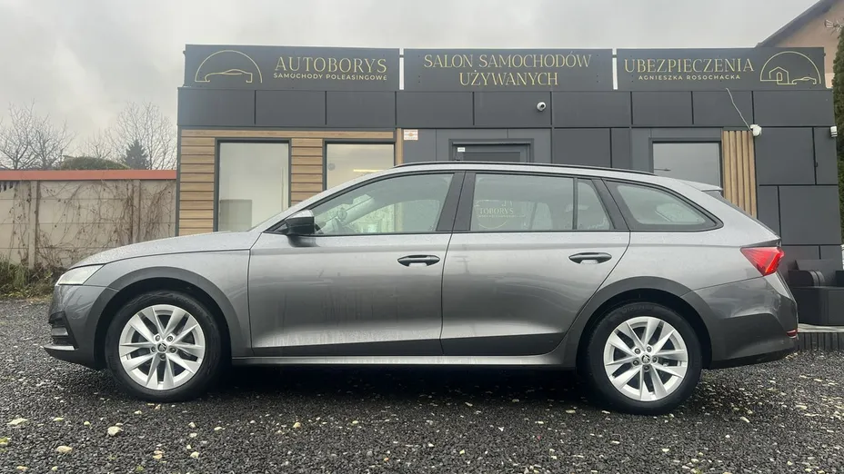 SKODA Octavia -