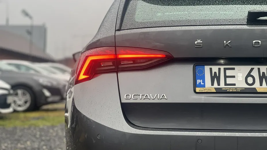 SKODA Octavia -
