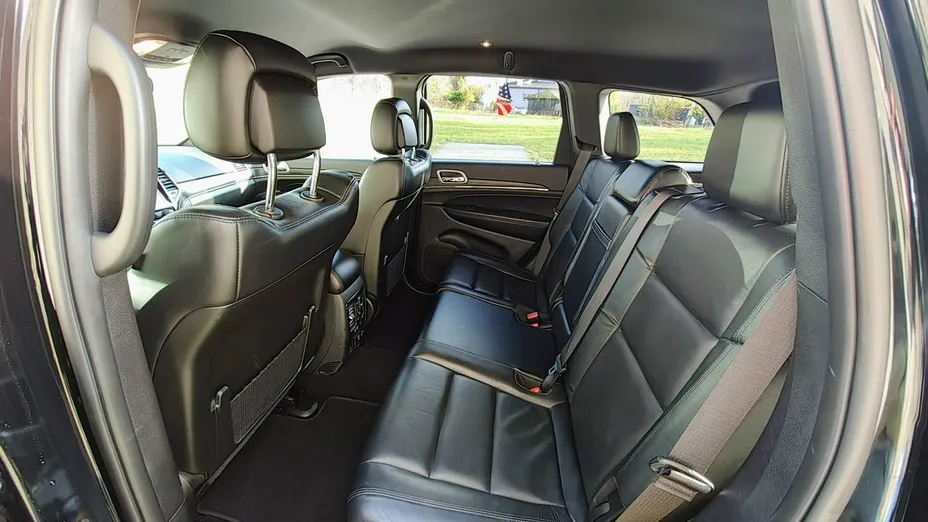 JEEP Grand Cherokee -