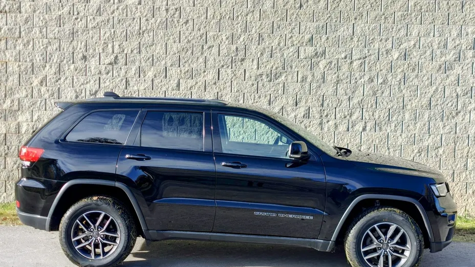 JEEP Grand Cherokee -