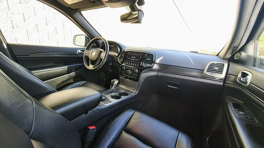 JEEP Grand Cherokee -