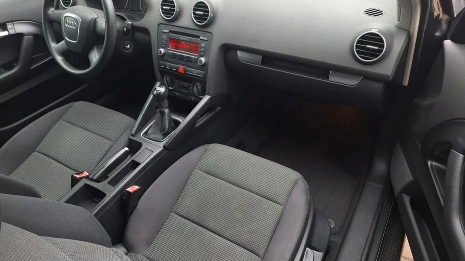 AUDI A3 -