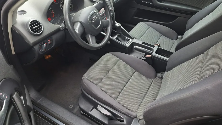 AUDI A3 -