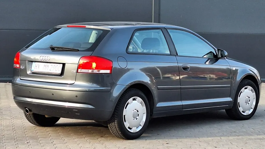 AUDI A3 -