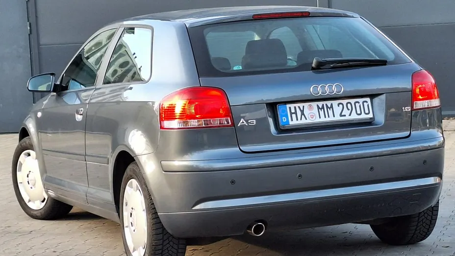 AUDI A3 -