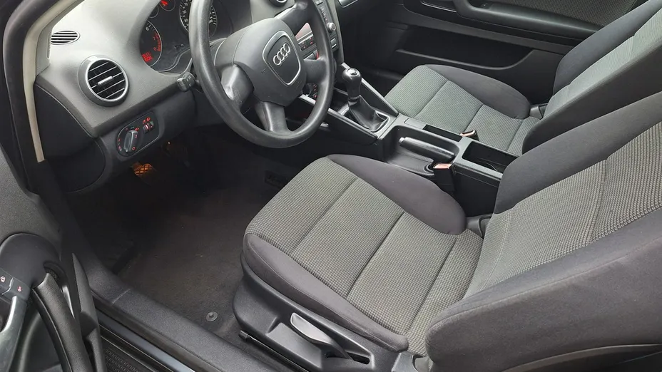 AUDI A3 -