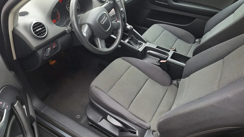 AUDI A3 -