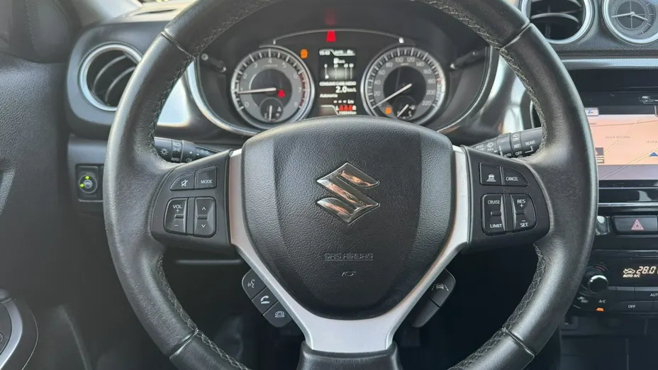 SUZUKI Vitara -