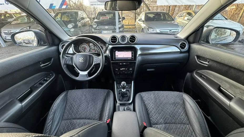 SUZUKI Vitara -