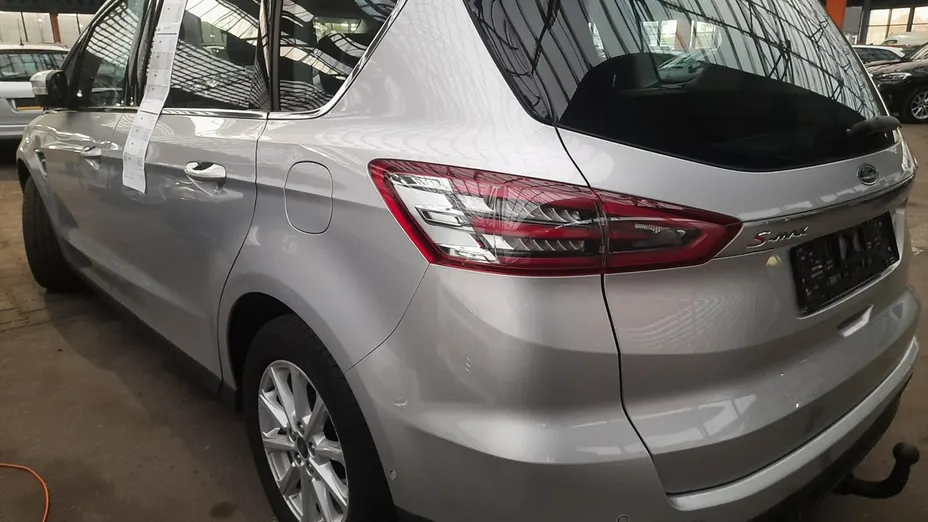 FORD S-MAX -