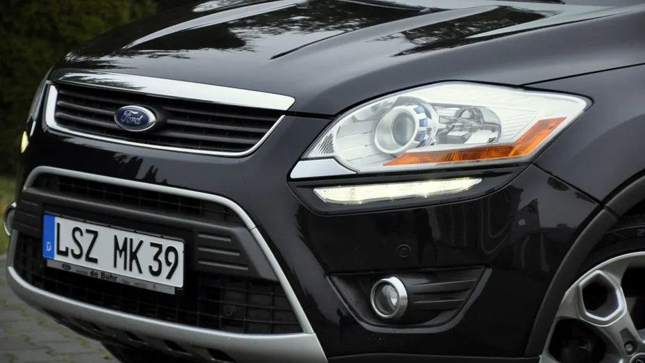 FORD Kuga -
