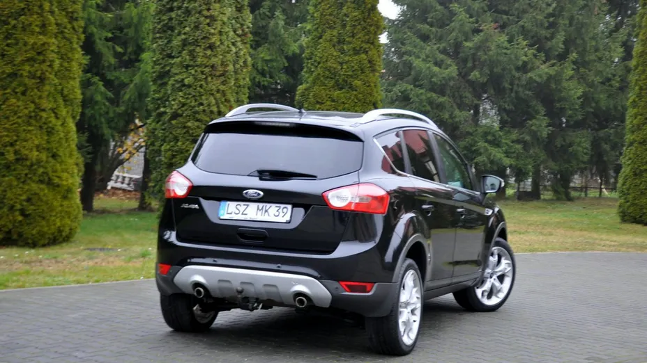 FORD Kuga -