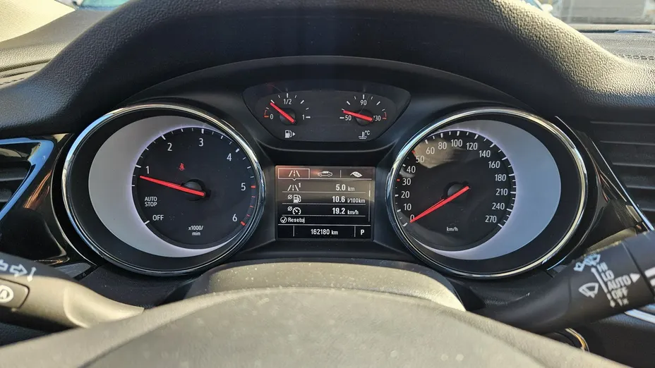 OPEL Insignia -