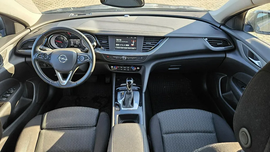 OPEL Insignia -