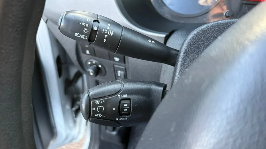 PEUGEOT Partner -