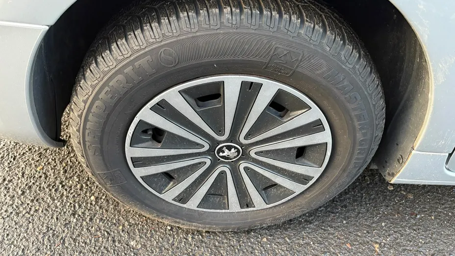 PEUGEOT Partner -