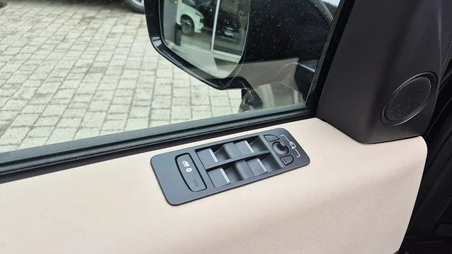 LAND ROVER Discovery Sport -