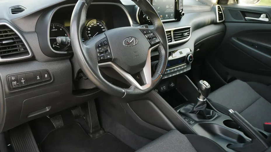 HYUNDAI Tucson -