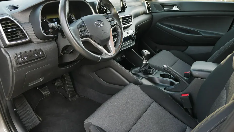 HYUNDAI Tucson -